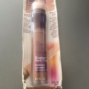 MAYBELLINE Age Rewind Eraser dark circles #148